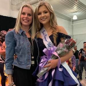 Meet your Posher, Holly